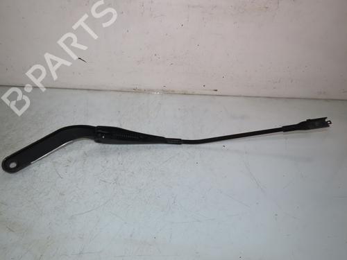 Used Front windshield wiper arm BMW 1 (E87) 116 i (122 hp) 26015327