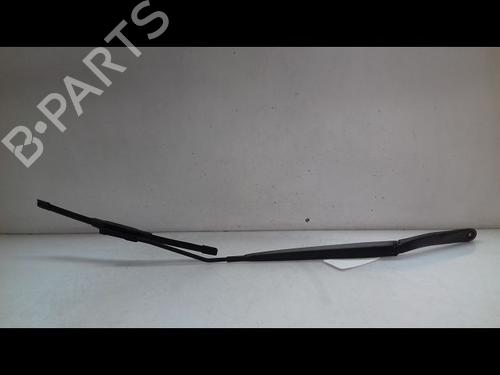 Used Front windshield wiper arm RENAULT CLIO IV (BH_) 1.5 dCi 75 (75 hp) 15138616