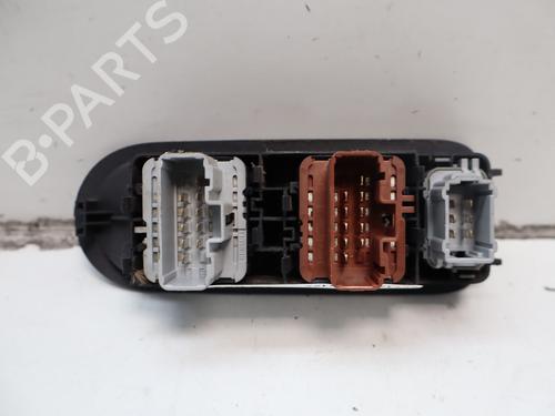 Used Left front window switch Left front window switch RENAULT SCÉNIC II (JM0/1_) 1.6 16V (JM1R) (112 hp) 35887171 35887171