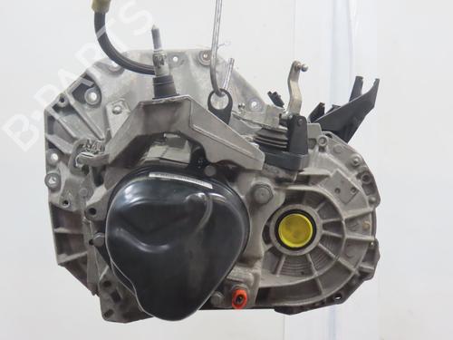 Used Gearbox RENAULT CLIO III (BR0/1, CR0/1) 1.5 dCi (BR17, CR17) (86 hp) 26702268
