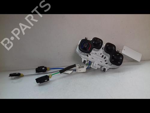 Used Climate control FIAT PANDA (312_, 319_) 0.9 (312PXG1A) (86 hp) 10536984