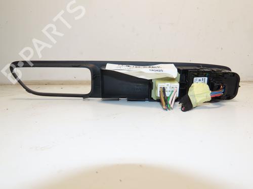 Used Left front window switch RENAULT CLIO IV (BH_) 1.5 dCi 75 (75 hp) 30979797