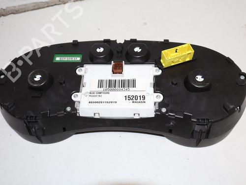 Used Instrument cluster Instrument cluster 37252796 37252796