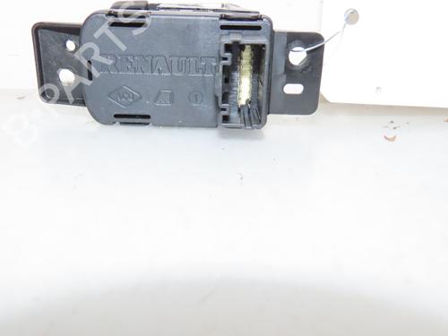 håndbremse RENAULT MEGANE IV Hatchback (B9A/M/N_) 1.2 TCe 130 (B9MR) (130 hp) 22185986