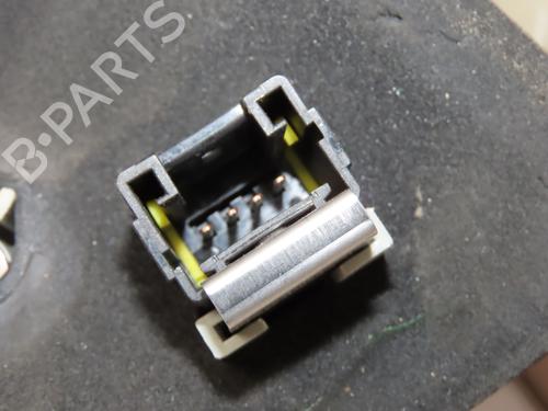 Used Right tailgate light PEUGEOT 308 SW II (LC_, LJ_, LR_, LX_, L4_) 1.6 HDi / BlueHDi 115 (LCBHXM, LCBHXT) (115 hp) 25750566