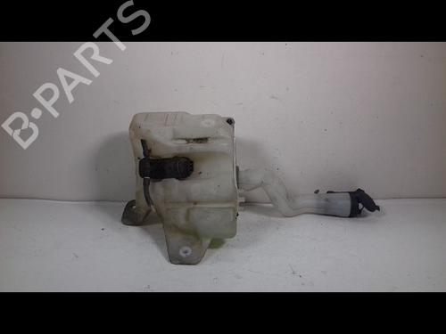 Used Windscreen washer tank ALFA ROMEO MITO (955_) 1.3 MultiJet (955AXP1A, 955AYC1A) (95 hp) 8996826