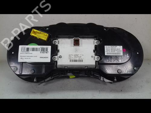 Used Instrument cluster PEUGEOT 5008 (0U_, 0E_) 1.6 HDi (112 hp) 8997892