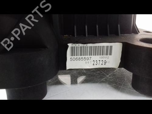 manual-gearbox-selector-peugeot-5008-0u_-0e_-16-hdi-2400kq-2009-2010-2011-2012-2013-2014-2015-2016-2017-9003747 main image