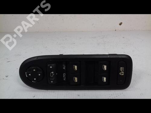 Used Left front window switch Left front window switch CITROËN C3 II (SC_) 1.4 HDi 70 (SC8HZC, SC8HR0, SC8HP4) (68 hp) 8998078 8998078