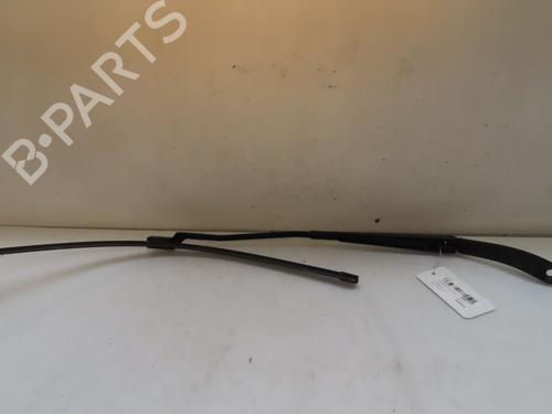 Used Front windshield wiper arm Front windshield wiper arm 17995793 17995793