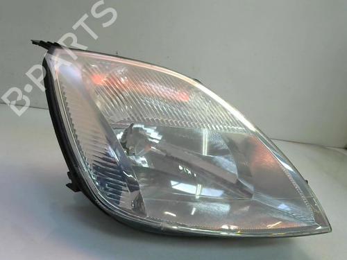Used Right headlight FORD FIESTA V (JH_, JD_) 1.4 TDCi (68 hp) 8980497