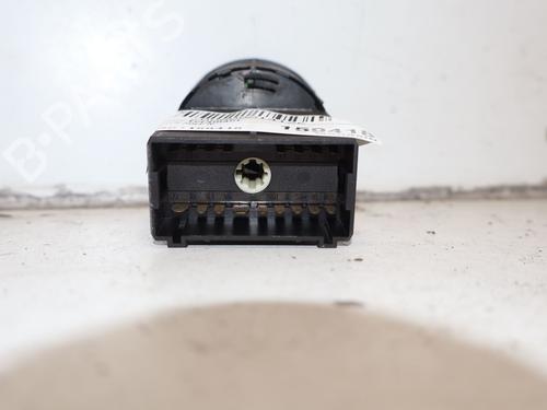 Used Headlight switch Headlight switch VW GOLF IV (1J1) 1.8 T (150 hp) 33835671 33835671