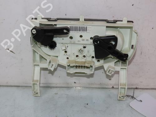 Used Climate control RENAULT TRAFIC II Van (FL) 2.5 dCi 145 (FL0J) (146 hp) 23086486