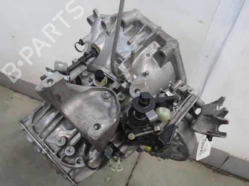 Used Gearbox CITROËN C5 III (RD_) 2.0 HDi 150 / BlueHDi 150 (RDRHEA, RDRHE8, RDAHRM,... (150 hp) 26162229