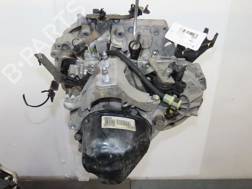 gearbox-dacia-dokker-box-bodympv-2012-2013-2014-2015-2016-2017-2018-2019-2020-2021-29136799 main image