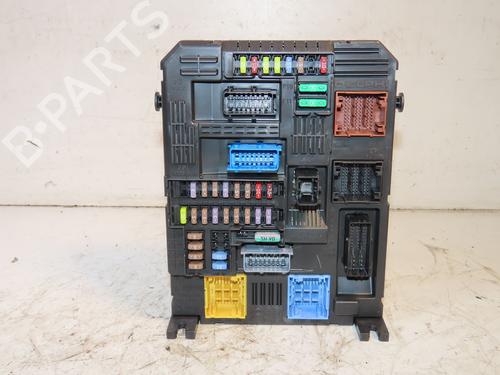 Used Fuse box CITROËN C4 CACTUS 1.2 THP 110 (110 hp) 30950765