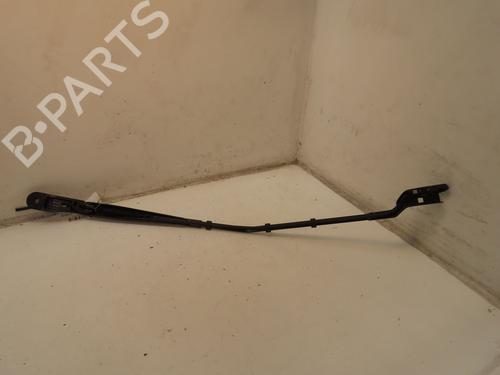 Used Front windshield wiper arm CITROËN C5 AIRCROSS (A_) 1.6 Hybrid 225 (A45GFR) (224 hp) 29380368