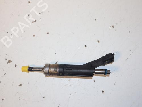 Spreder / Dyse Spreder / Dyse PEUGEOT 208 I (CA_, CC_) 1.2 VTI 82 (82 hp) 34710681 34710681