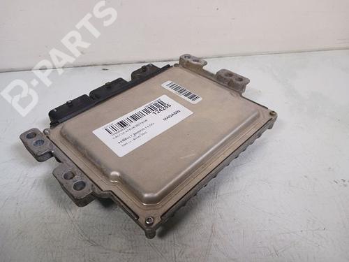 Engine control unit (ECU) RENAULT TWINGO II (CN0_) 1.5 dCi 90 | BP11971581M57 