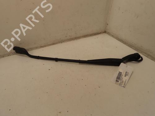 Used Front windshield wiper arm CITROËN C5 AIRCROSS (A_) 1.6 Hybrid 225 (A45GFR) (224 hp) 29380369