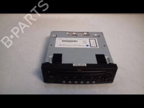 Used Radio PEUGEOT 5008 (0U_, 0E_) 1.6 HDi (110 hp) 11963815