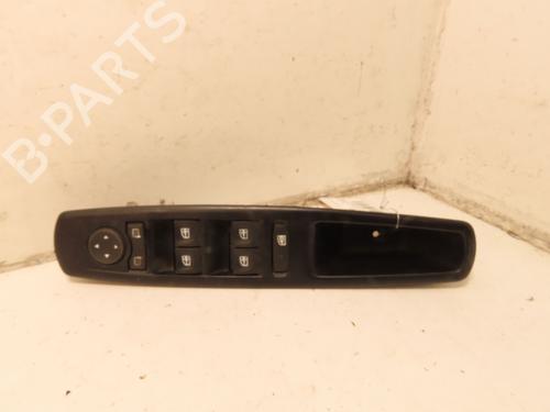 Left front window switch RENAULT MEGANE III Grandtour (KZ0/1) 1.5 dCi (KZ0C, KZ1A) | BP30825084I27