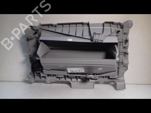 glove-box-toyota-yaris-_p21_-_pa1_-_ph1_-15-hybrid-mxph11-55550k0030c0-2020-11963811 main image
