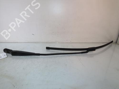 Used Front windshield wiper arm PEUGEOT 5008 (0U_, 0E_) 1.6 HDi (112 hp) 24157758