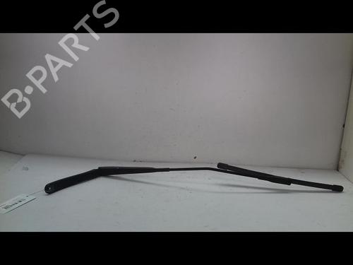 Used Front windshield wiper arm ALFA ROMEO MITO (955_) 1.3 MultiJet (955AXP1A, 955AYC1A) (95 hp) 14894249