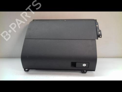 Used Glove box VW TOURAN (1T3) 1.6 TDI (105 hp) 10063927