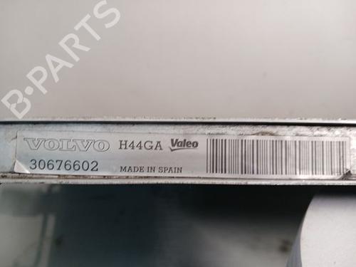 heating-radiator-volvo-s60-i-384-24-d-8683360-2000-2001-2002-2003-2004-2005-2006-2007-2008-2009-2010-11566369 main image