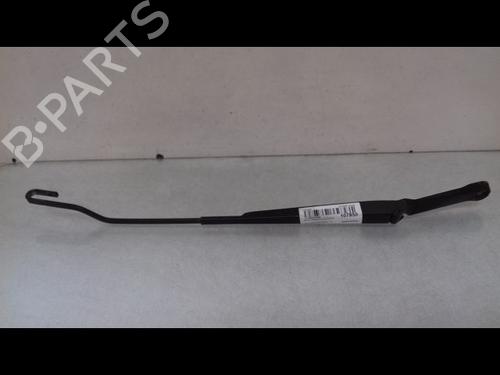 Used Front windshield wiper arm VW GOLF IV (1J1) 1.4 16V (75 hp) 14894468