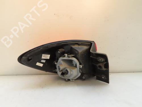 Used Right taillight RENAULT CAPTUR I (J5_, H5_) 1.5 dCi 90 (J5N4, J5M5, J5MW, J5M6, J5AL, J5AJ) (90 hp) 17995758