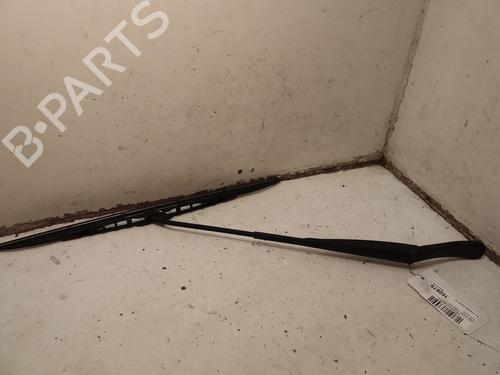 front-windshield-wiper-arm-dacia-duster-hs_-2010-2011-2012-2013-2014-2015-2016-2017-2018-33444357 main image
