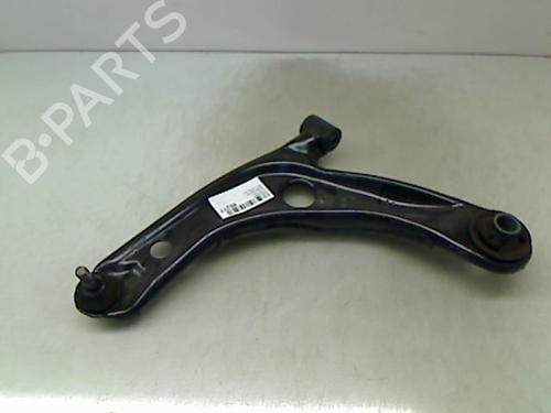 Used Left front suspension arm TOYOTA YARIS (_P13_) 1.5 (NSP131_) (112 hp) 15744987