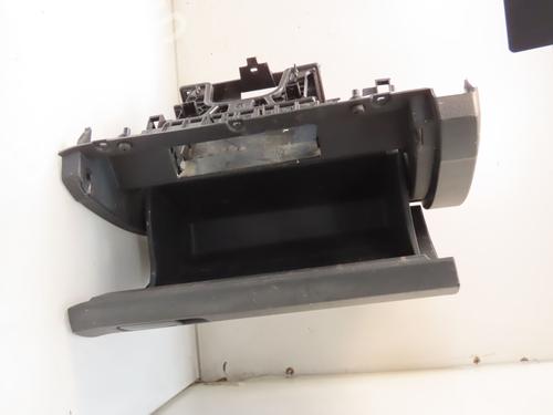 glove-box-vw-t-roc-a11-d11-2017-25376290 main image