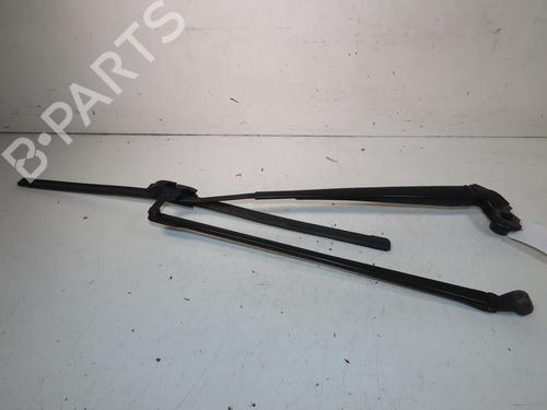 Vindspejlsviskerarm TOYOTA YARIS (_P13_) 1.5 Hybrid (NHP130_) (101 hp) 30955106