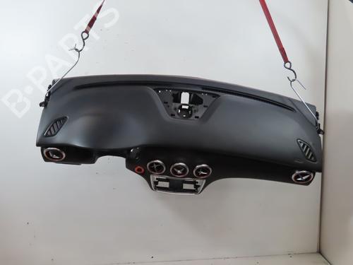 Used Dashboard MERCEDES-BENZ A-CLASS (W176) A 200 (176.043) (156 hp) 26669118