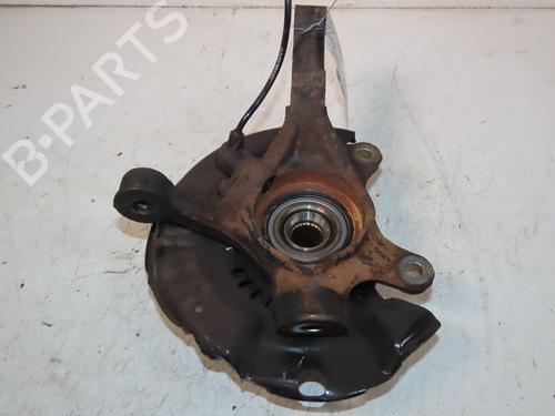 Used Left front steering knuckle TOYOTA YARIS (_P1_) 1.0 (SCP10_, SCP10R) (65 hp) 30651566