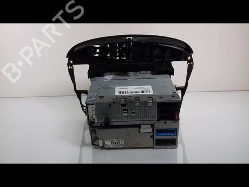 radio-porsche-911-996-34-carrera-99364511801-1997-1998-1999-2000-2001-2002-2003-2004-2005-9001196 main image