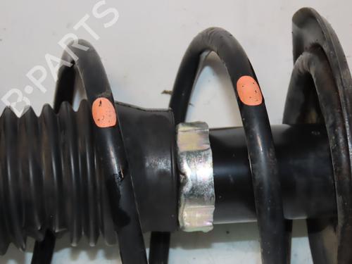 Used Left front shock absorber TOYOTA YARIS (_P13_) 1.4 D (NLP130_, NLP130) (90 hp) 21946968