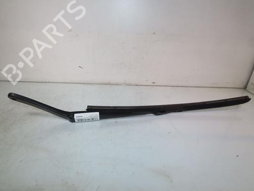 front-windshield-wiper-arm-renault-arkana-i-lcm_-ldn_-2019-24920273 main image