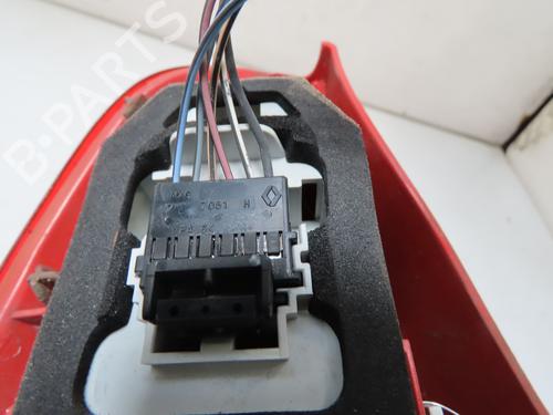 Used Right taillight RENAULT CLIO II (BB_, CB_) 1.5 dCi (B/CB3M) (64 hp) 26162312