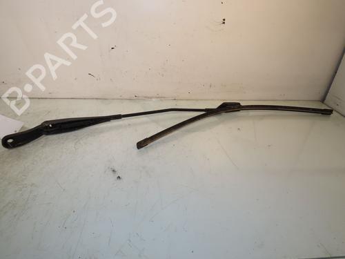 Used Front windshield wiper arm PEUGEOT PARTNER Tepee 1.6 HDi (114 hp) 21800317
