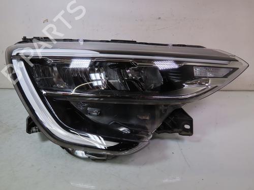 Right headlight RENAULT ARKANA I (LCM_, LDN_) 1.6 E-TECH 145 (LDMU) | BP30117409C29