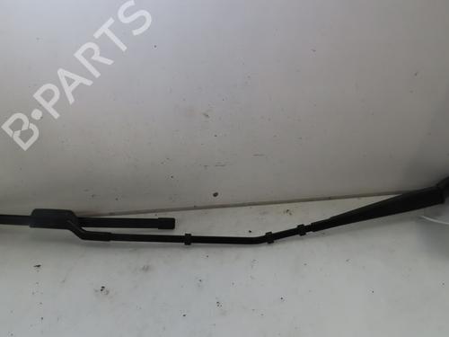 Used Front windshield wiper arm PEUGEOT 3008 II SUV (MC_, MR_, MJ_, M4_) 1.2 THP/ PureTech 130 (MRHNSM, MRHNSU, MRHNSJ, MRHNYW,... (131 hp) 19917250