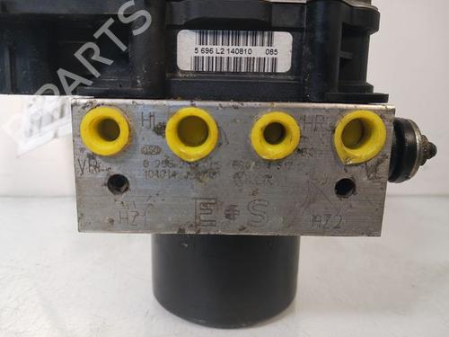 Used ABS pump AUDI A1 (8X1, 8XK) 1.6 TDI (105 hp) 12181212