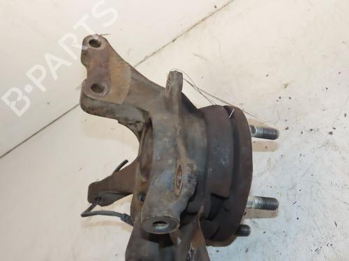 Used Right front steering knuckle HYUNDAI TUCSON (JM) 2.0 CRDi All-wheel Drive (140 hp) 30840381