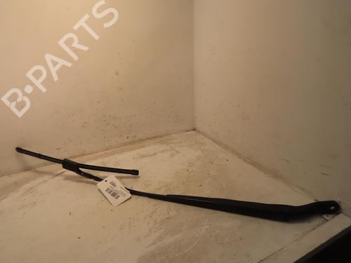 Used Front windshield wiper arm PEUGEOT PARTNER Box Body/MPV (K9) 1.5 BlueHDI 130 (131 hp) 28105974