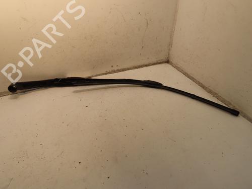 front-windshield-wiper-arm-renault-kadjar-ha_-hl_-2015-31141390 main image